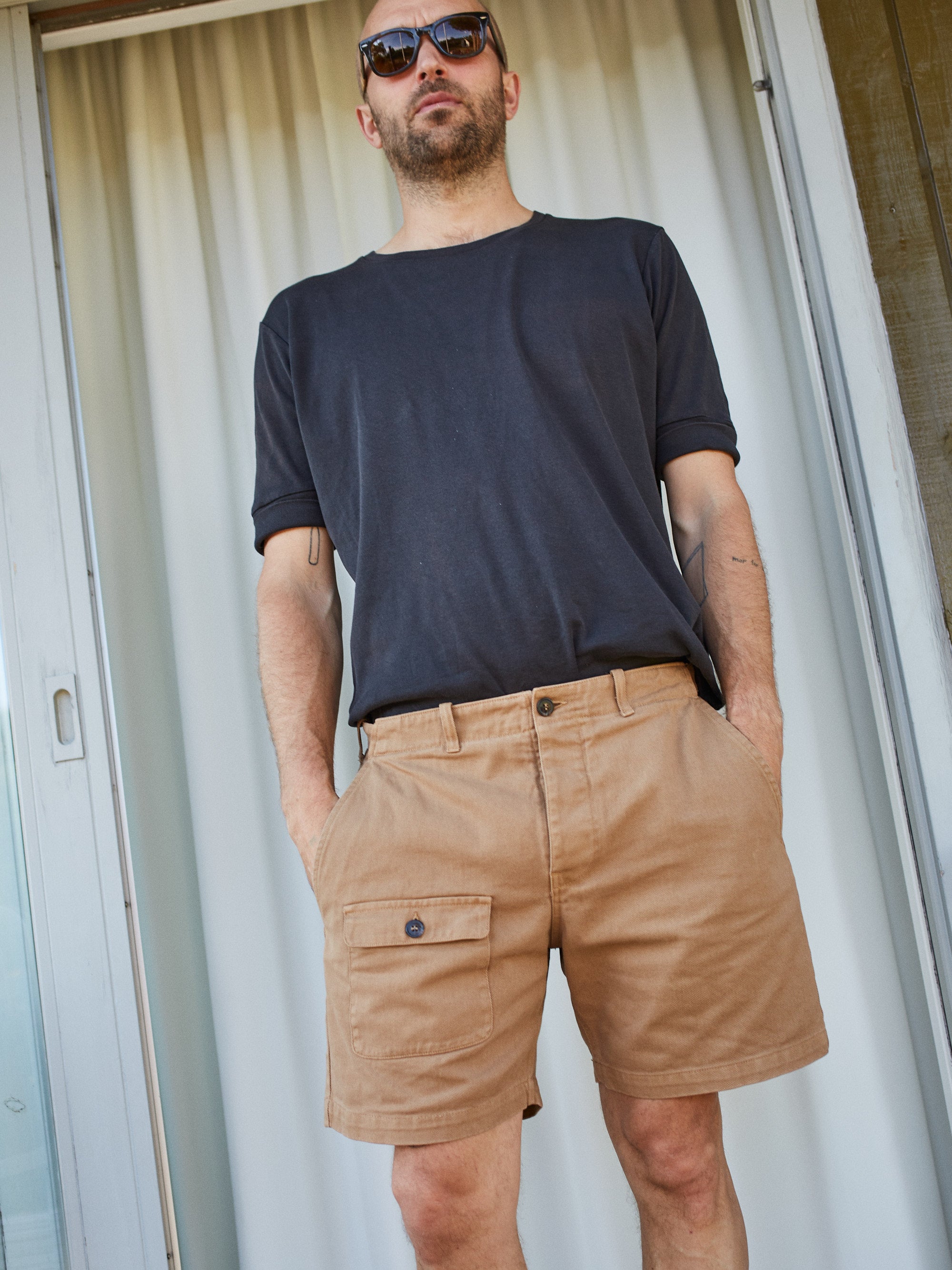 Victory Essentials VE CORDY SHORTS Shorts Camel