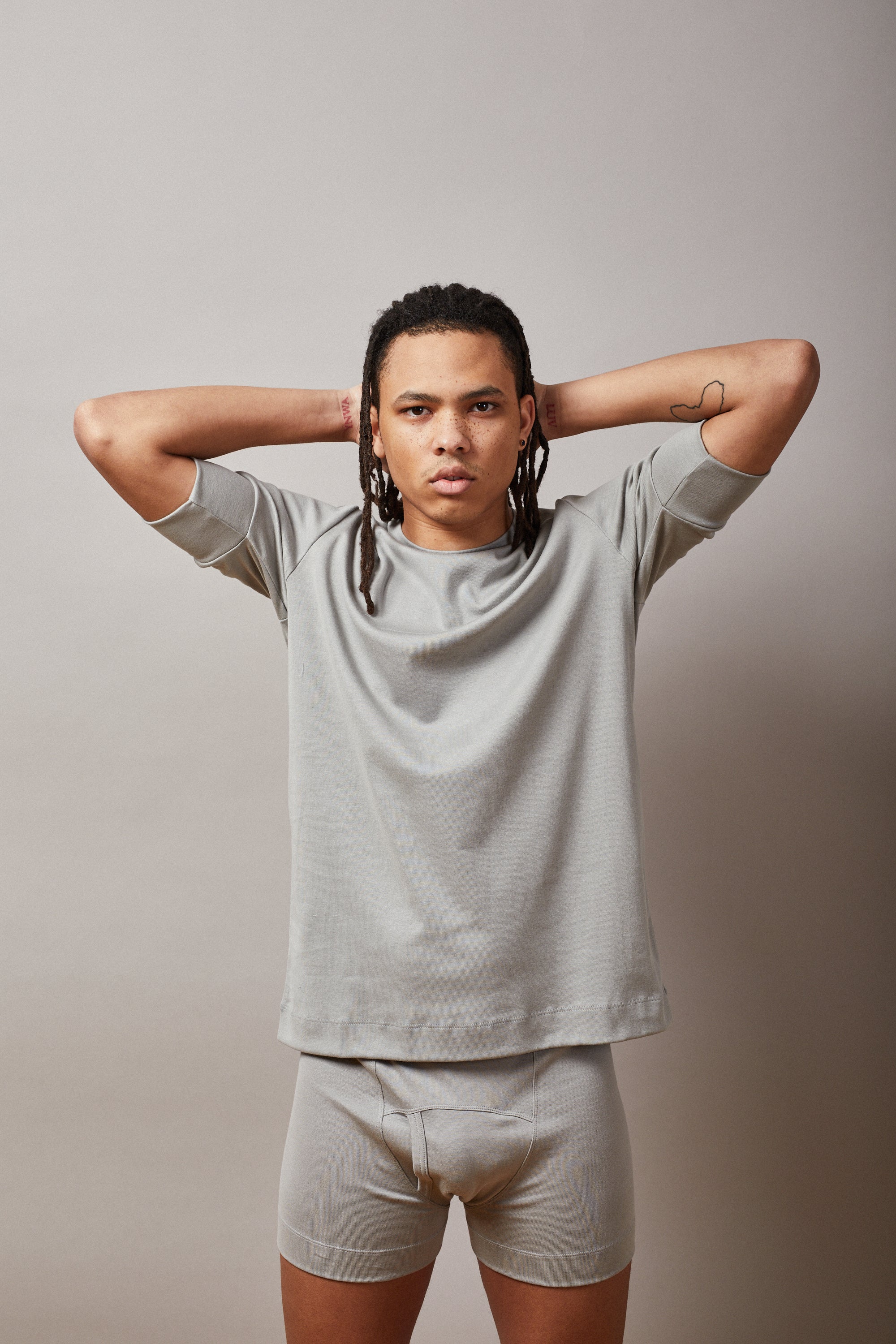 Victory Essentials VE Dylan TS Tee 200 T-Shirts Grey