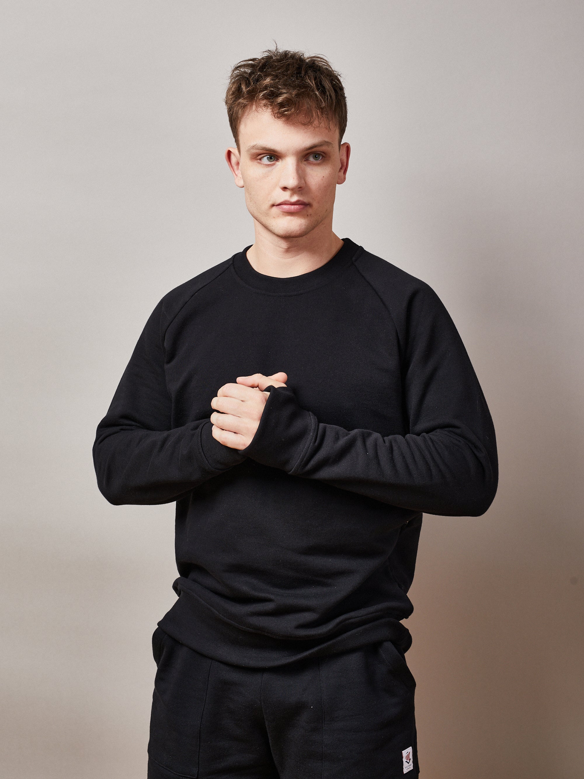 Victory Essentials VE Zayn Crew 400 Sweatshirts Black