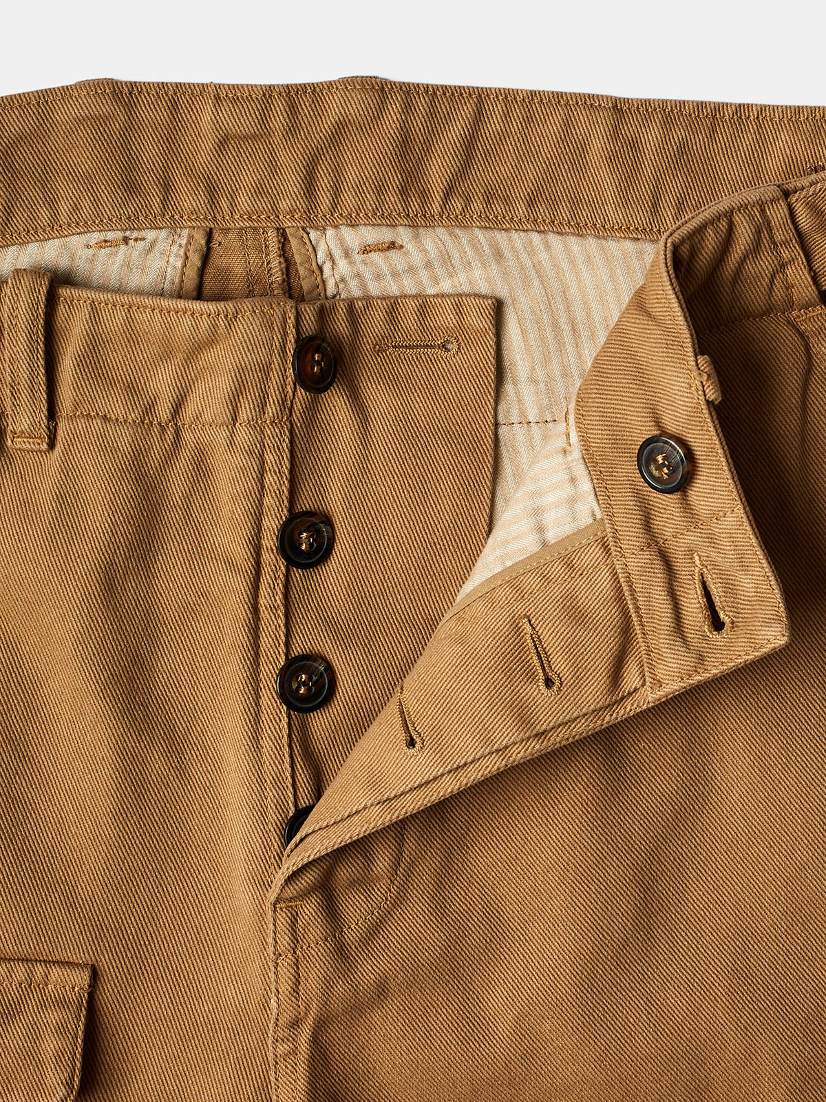 Victory Essentials VE CORDY SHORTS Shorts Camel