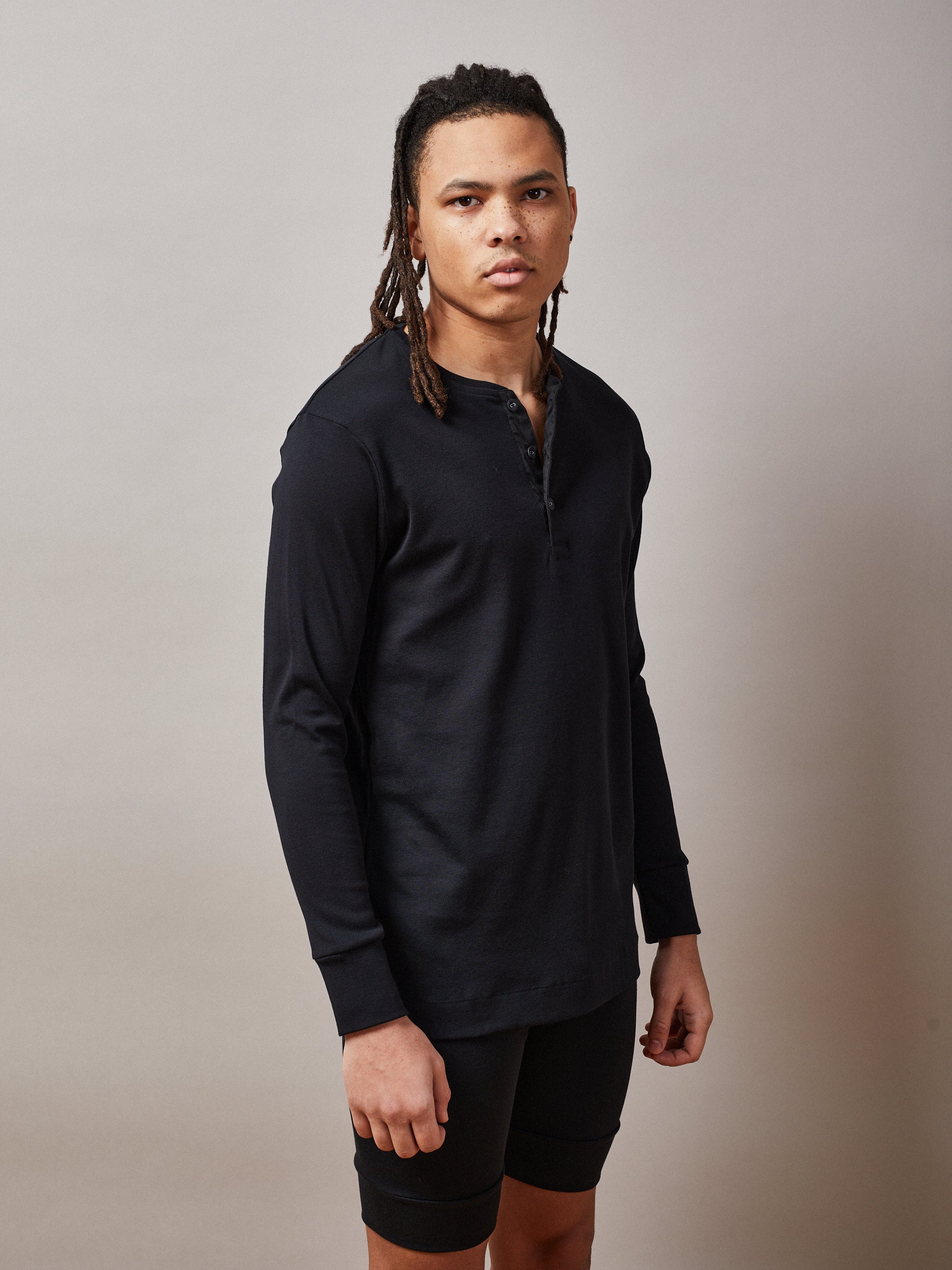 Victory Essentials VE Cooper LS Henley 200 Henleys Black