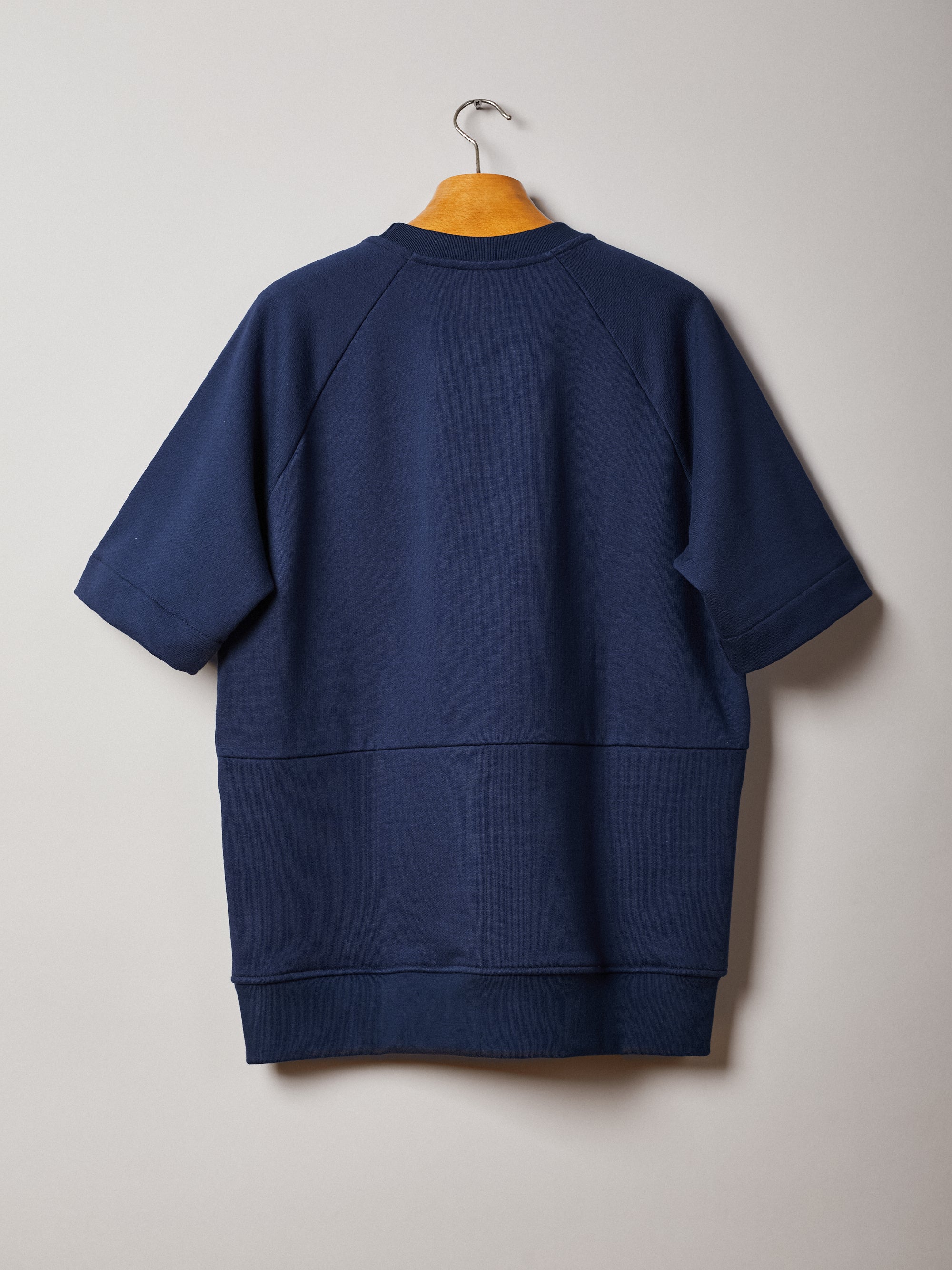 Victory Essentials VE Tripp SS Crew 400 Sweatshirts Navy