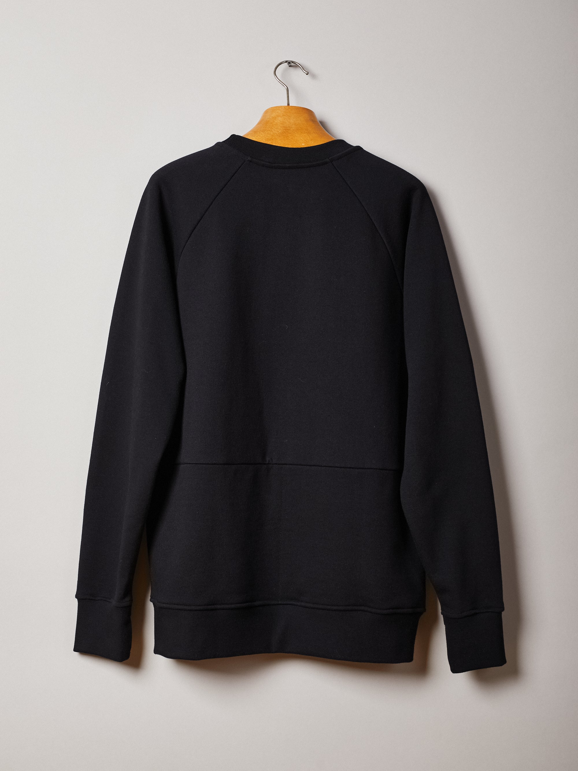 Victory Essentials VE Zayn Crew 400 Sweatshirts Black