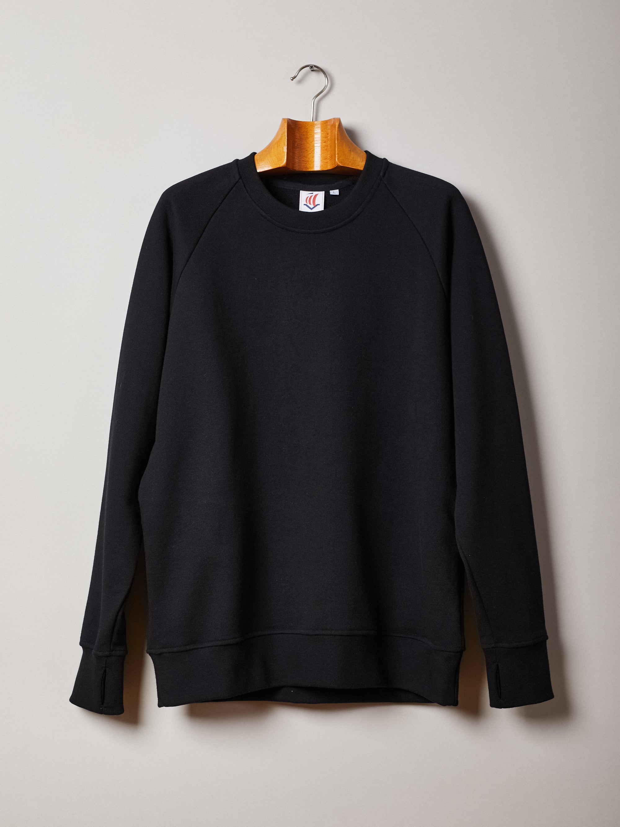 Victory Essentials VE Zayn Crew 400 Sweatshirts Black