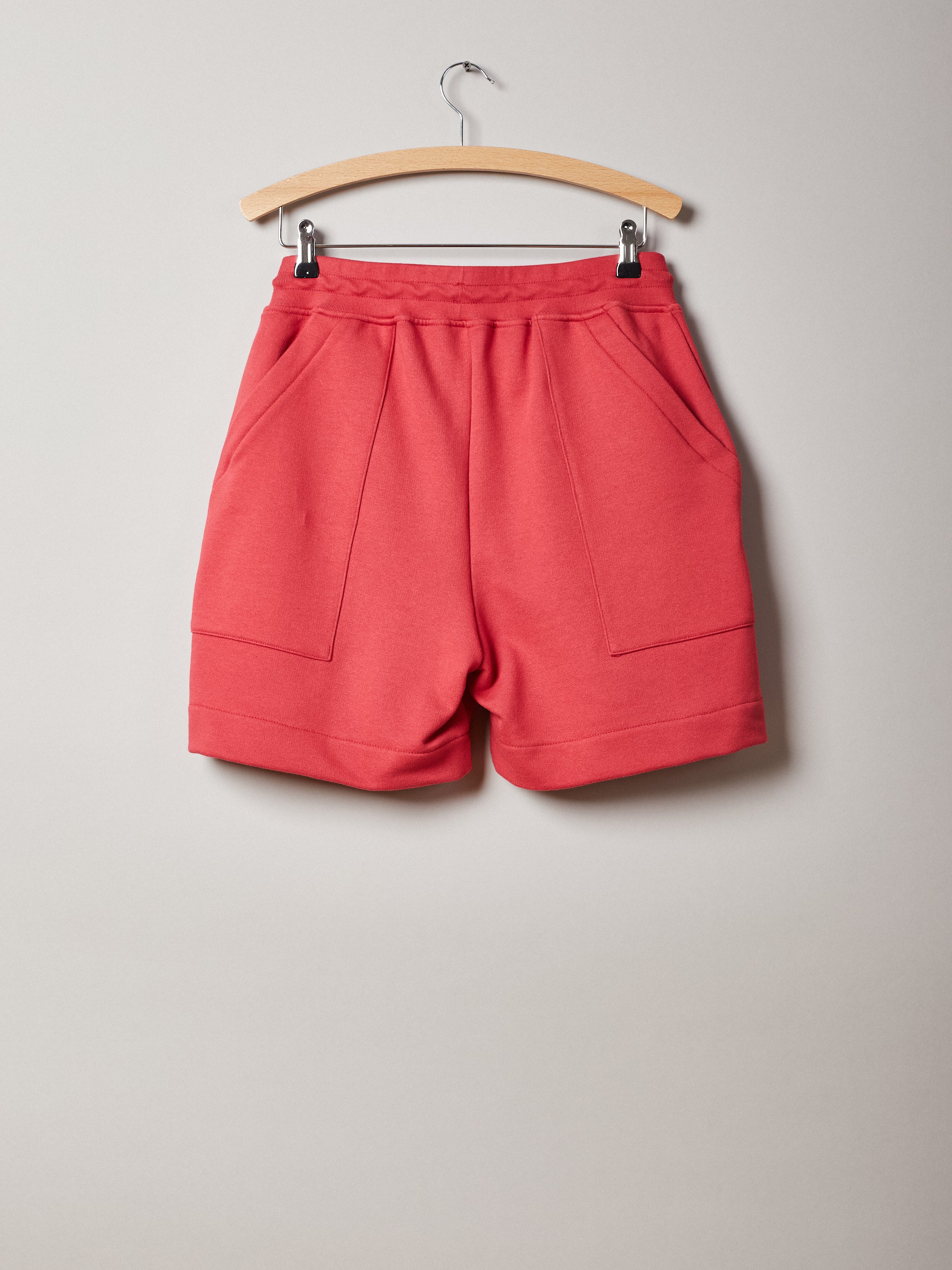 Victory Essentials VE skyler sweatshorts 400 Sweatshirts Vintage Red