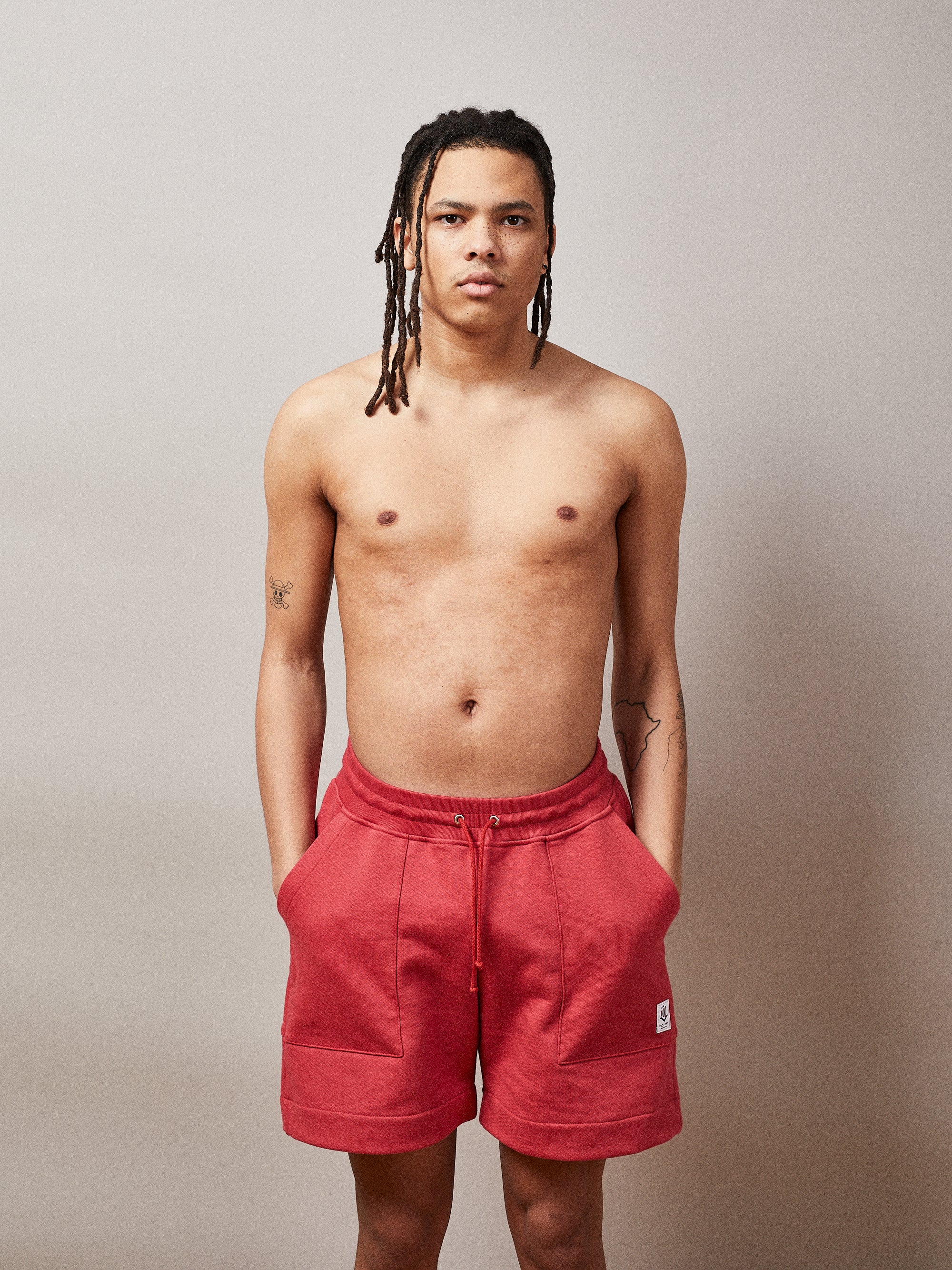 Victory Essentials VE skyler sweatshorts 400 Sweatshirts Vintage Red